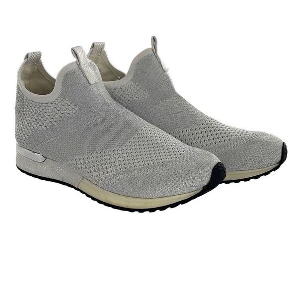 Urban Sport size 8 by J/Slides  Woman’s silver reptile print . - Picture 2 of 13